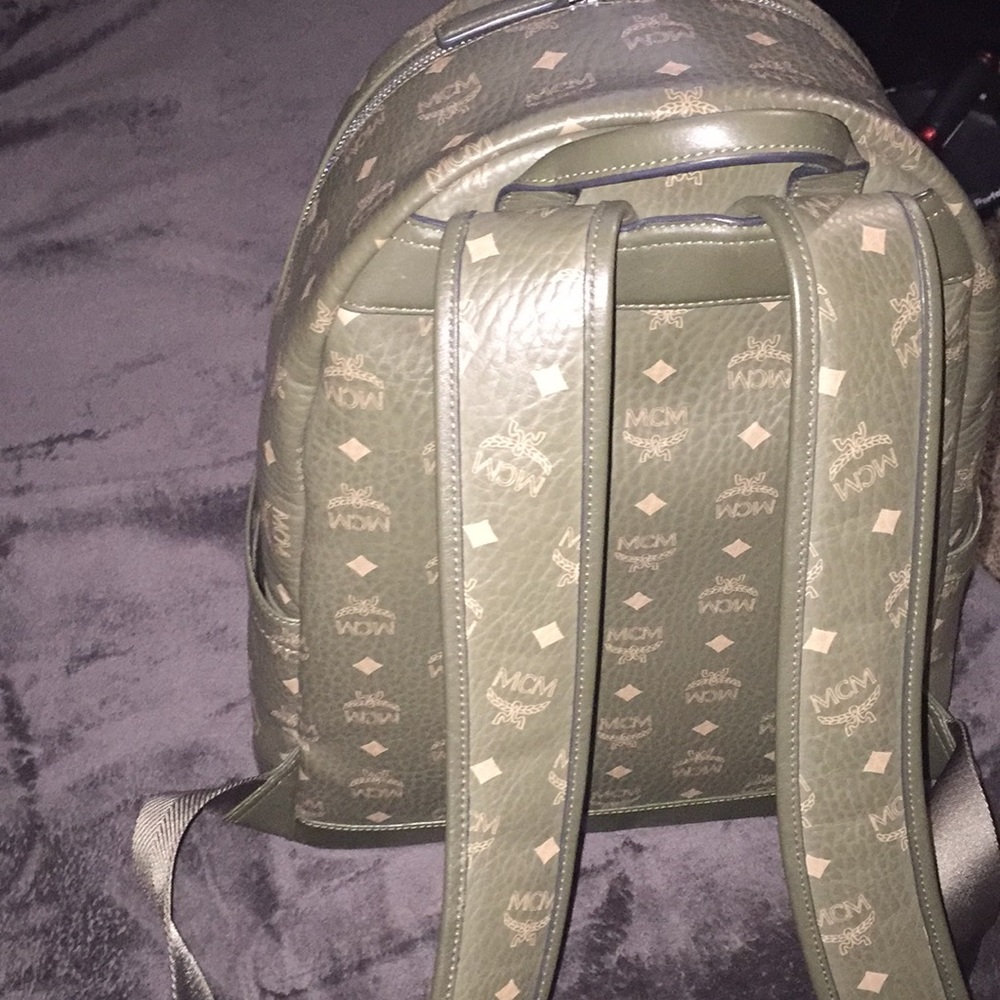 MCM BACKPACK - Picture 2 of 3